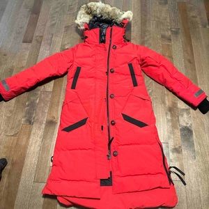 Brand new Canada goose woman Jacket size M